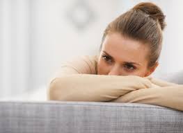 immagine di donna depressa