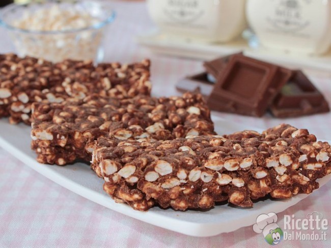 Barrette di riso soffiato (con cioccolato al latte)